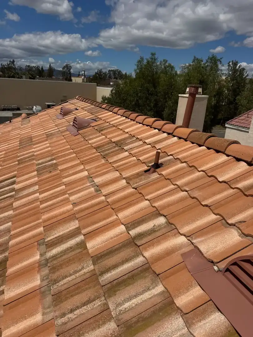 Roof valley cleaning and tile maintenance in Murrieta, CA