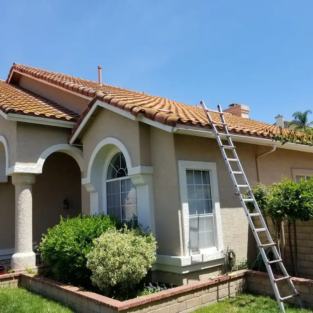 Roof inspection with ladder access in Wildomar, CA